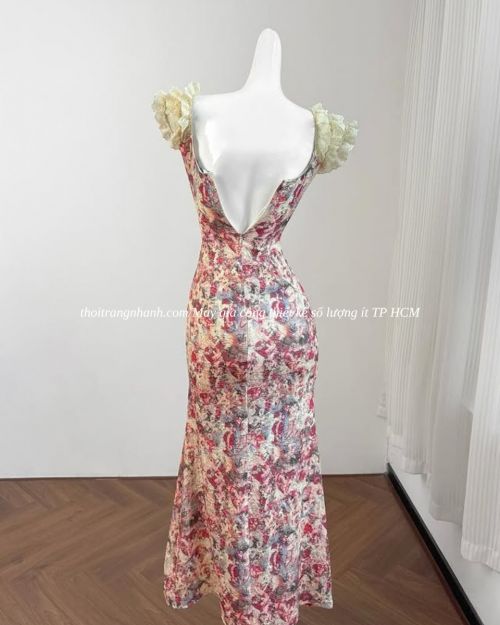 Đi chợ một mình và đi cùng xưởng khác nhau thế nào?